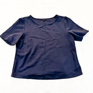Quince Short Sleeve Navy Crop Top Size M